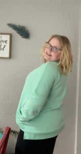 Curvy mint sweatshirt