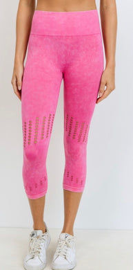 Mineral wash capri leggings(pink and black)