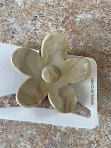 Flower hair clip